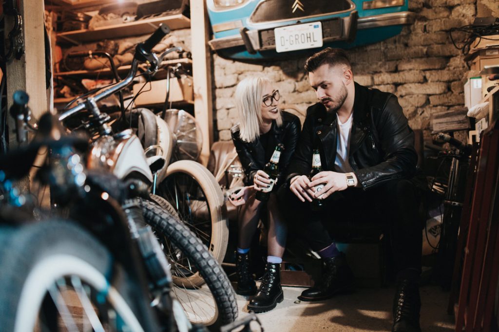 Rock and roll bride elopement wedding photo shooting in Zagreb